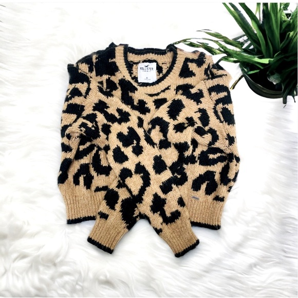 Hollister Tan And Black Leopard Print Cropped Long Sleeve Sweater | Size Med - Picture 3 of 5